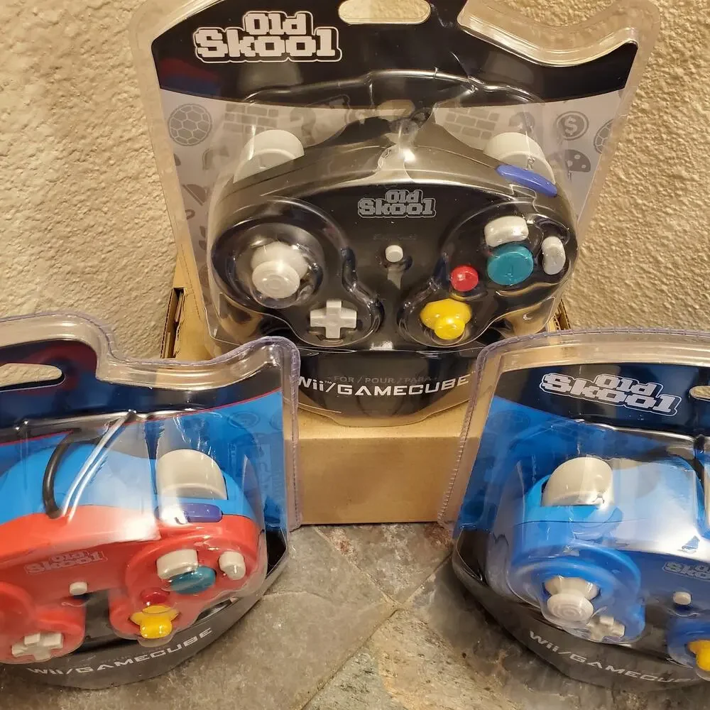 3 Gamecube Controllers - 3 Colors Bundle (NEW) - Red Blue Black - Nintendo